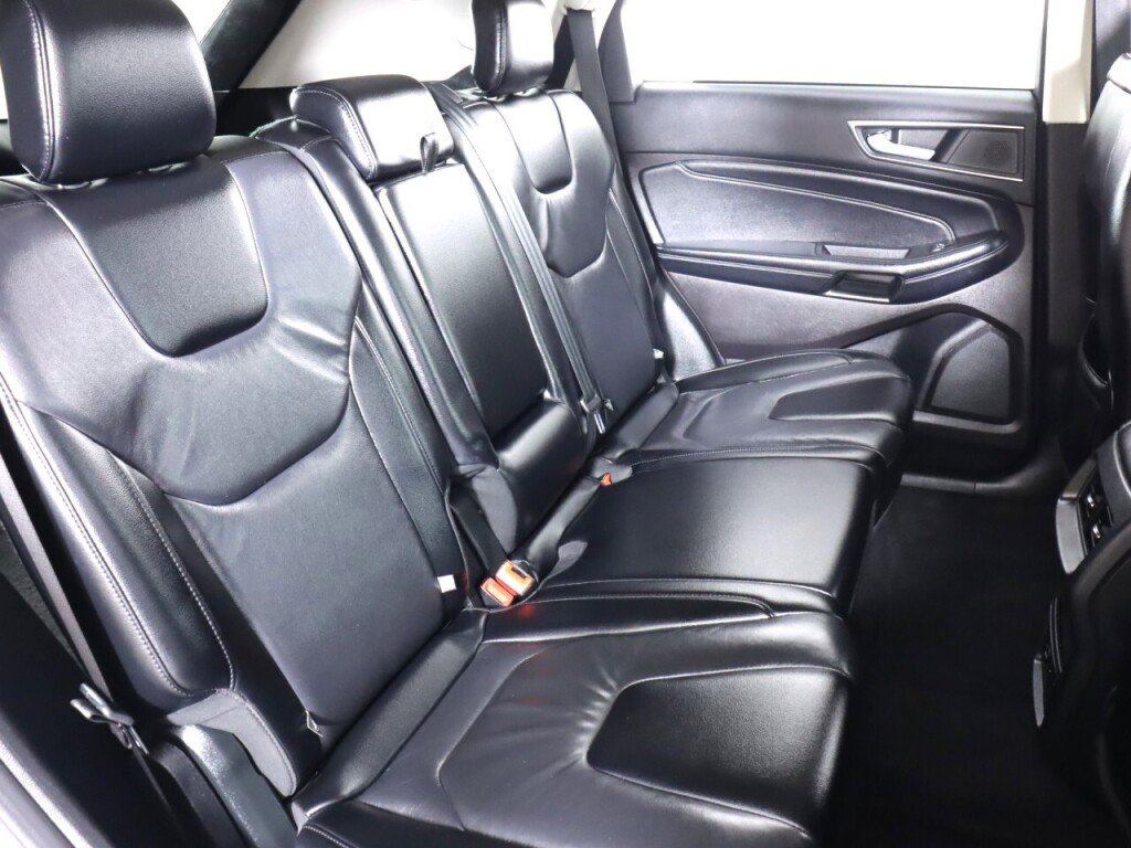 Used 2022 Ford Edge Titanium image 36