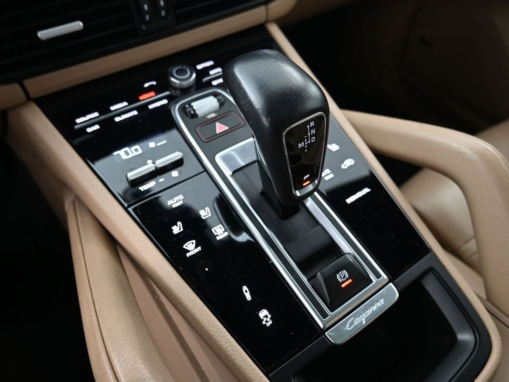Certified 2020 Porsche Cayenne E-Hybrid image 21
