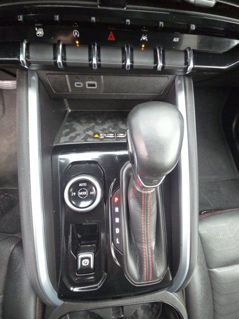 Used 2023 Chevrolet Colorado Z71 w/ Z71 Convenience Package 2 image 27