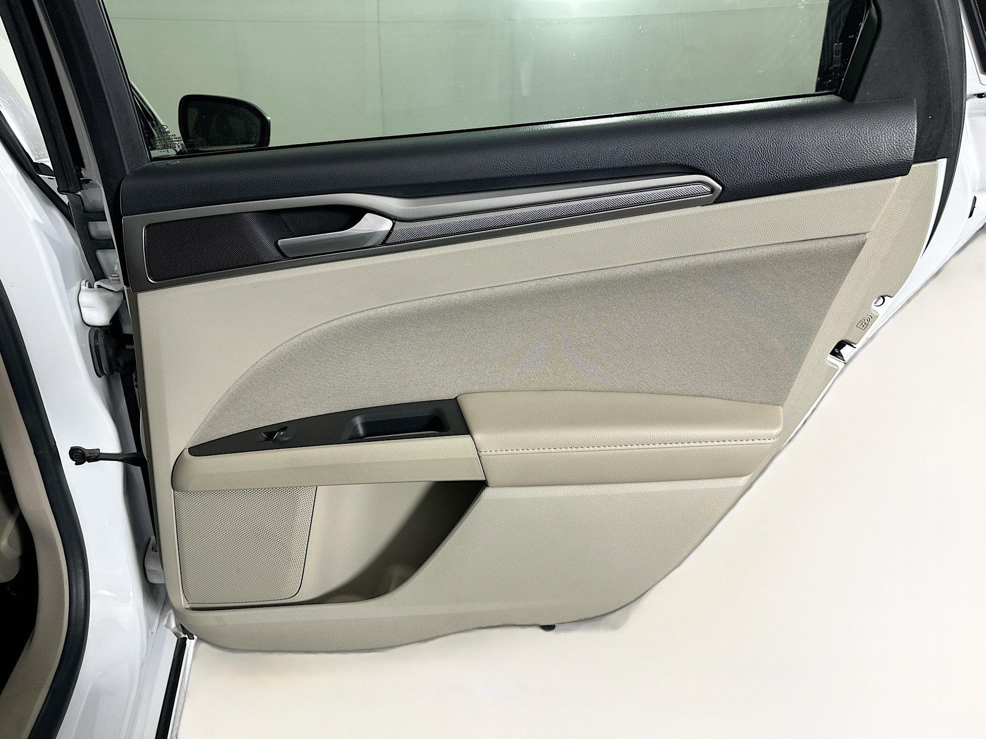 Used 2019 Ford Fusion SE image 29