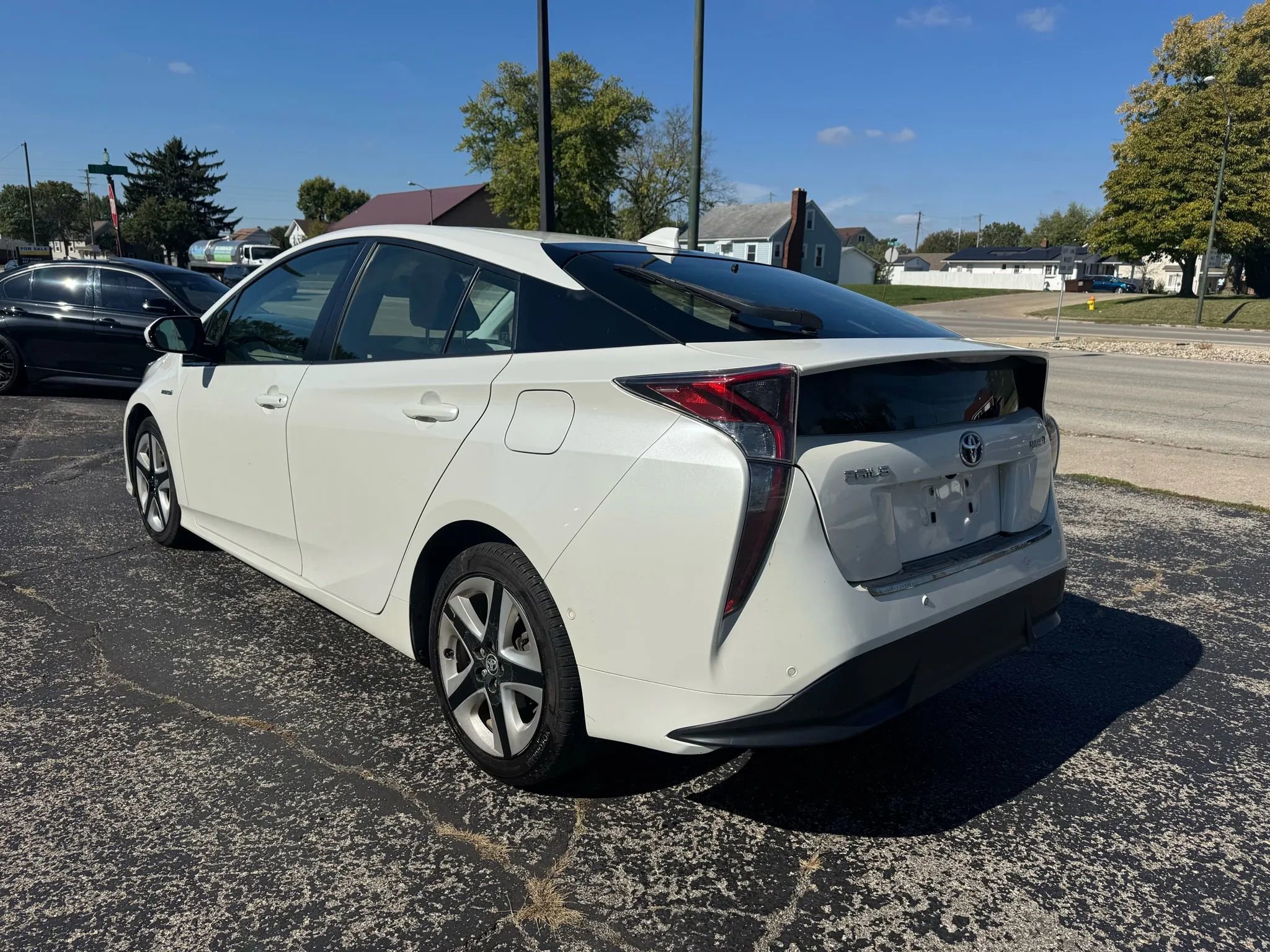 Used 2018 Toyota Prius Three Touring image 6