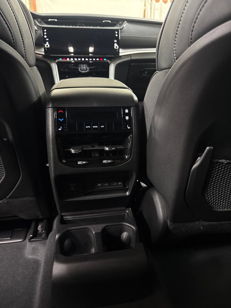 New 2026 Jeep Grand Cherokee L Limited AWD/4WD image 21
