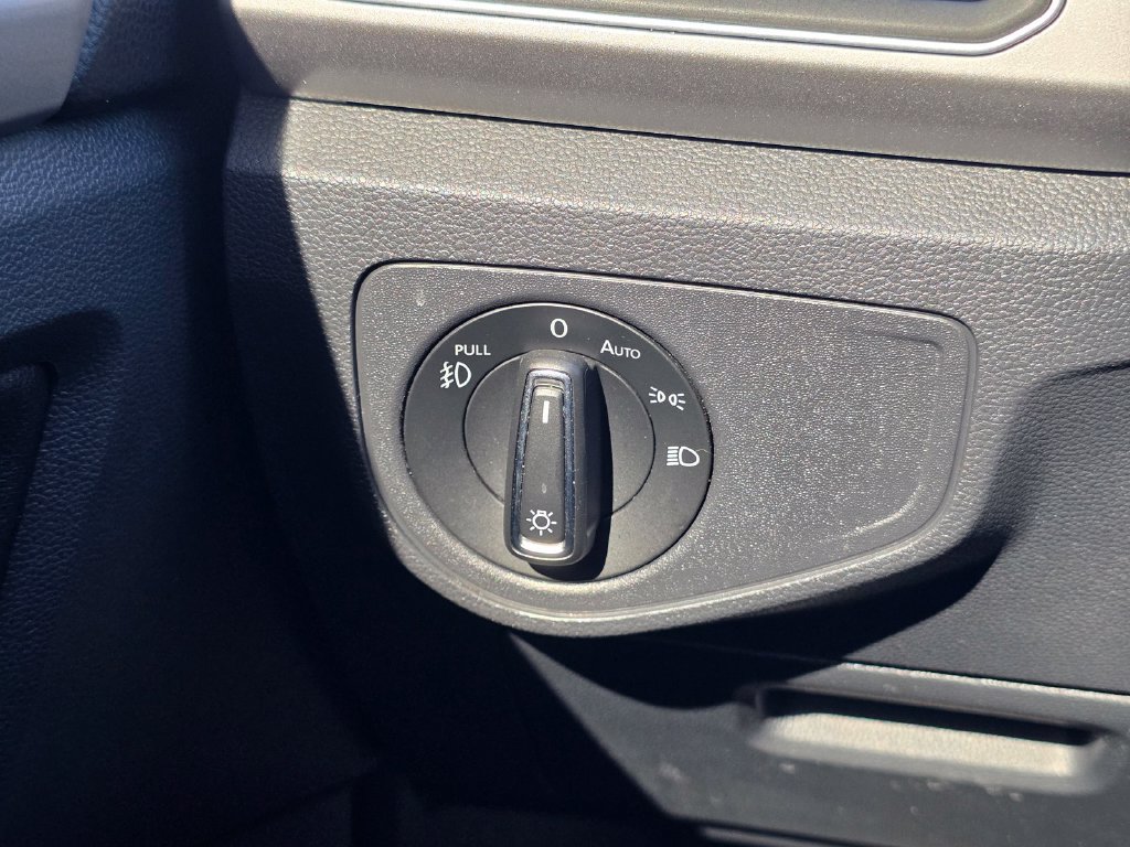 Used 2019 Volkswagen Atlas SE w/ Towing Package FWD image 32