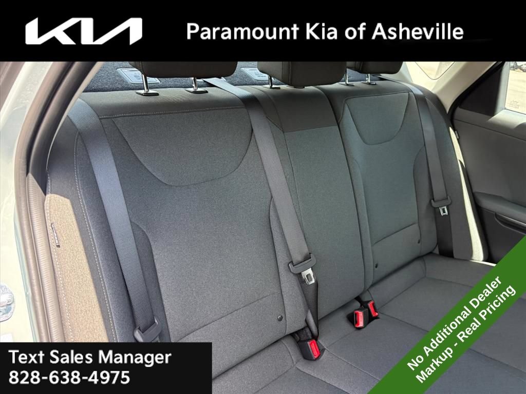 New 2026 Kia K4 FWD image 21