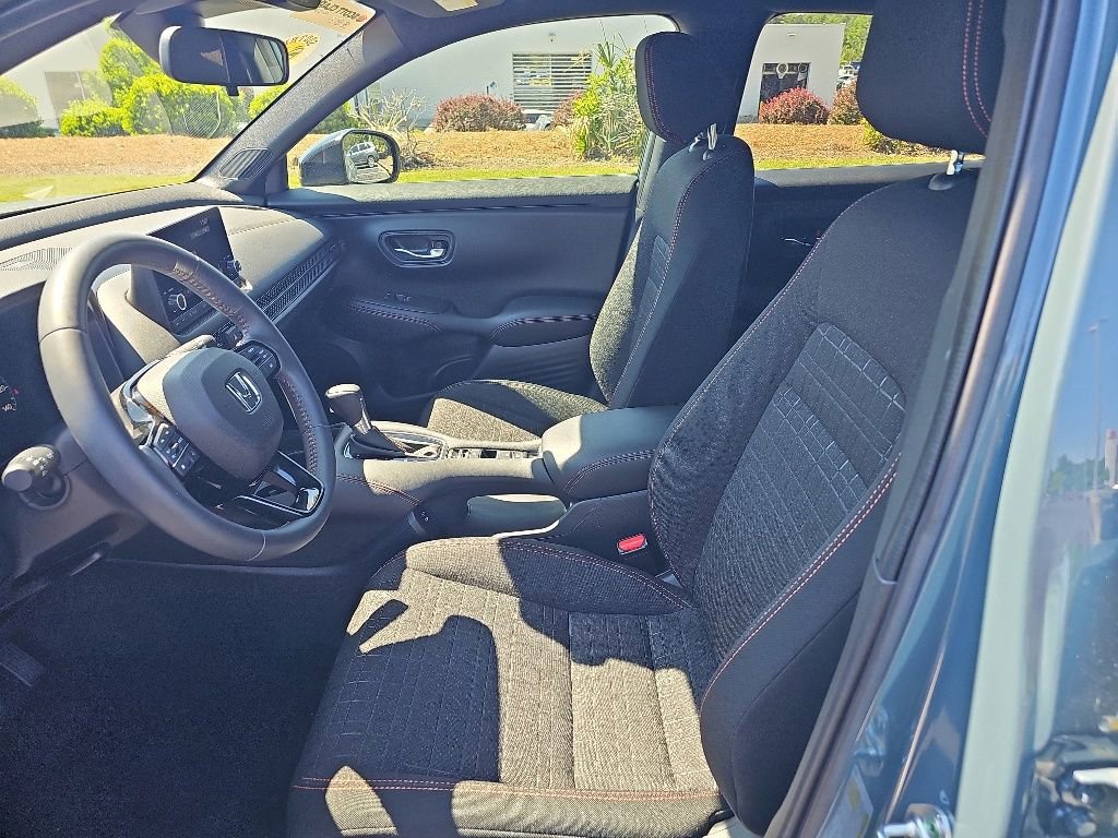 Used 2024 Honda HR-V Sport image 9