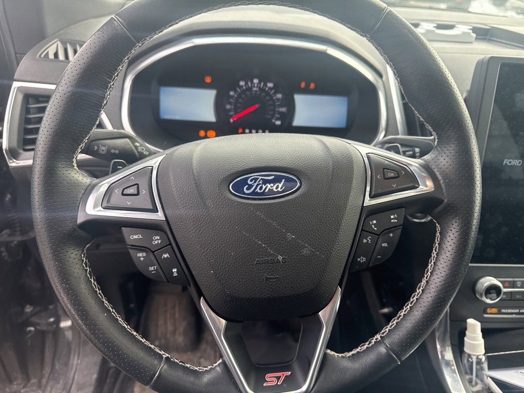 Used 2021 Ford Edge ST w/ Equipment Group 401A image 11