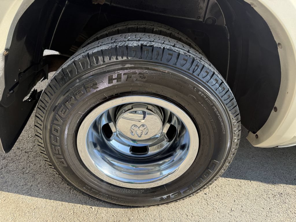 Used 2010 Dodge Ram 3500 Truck Laramie w/ Chrome Accents Group RWD image 15