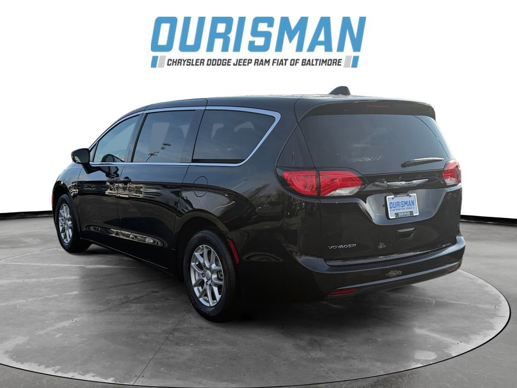 New 2026 Chrysler Voyager LX image 4