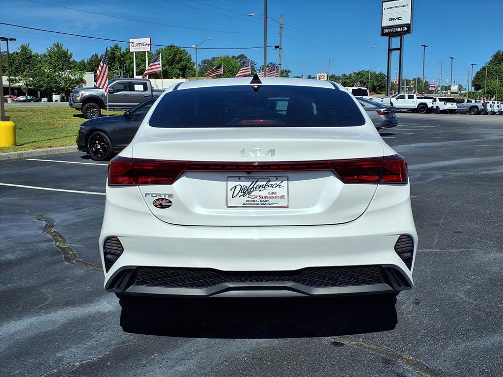 Used 2024 Kia Forte LXS w/ LXS Technology Package FWD image 17