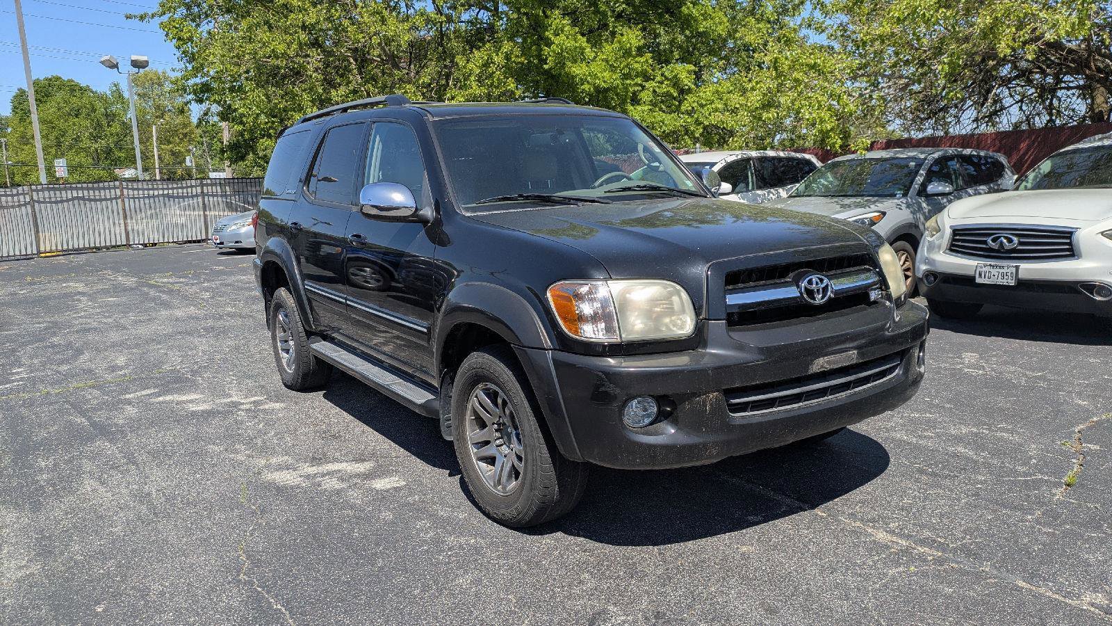 Used 2007 Toyota Sequoia Limited AWD/4WD image 2