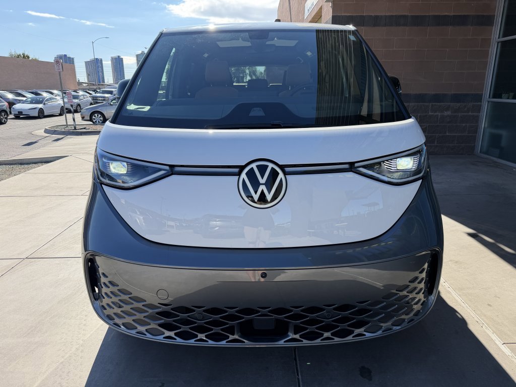 Used 2025 Volkswagen ID. Buzz Pro S Plus image 10