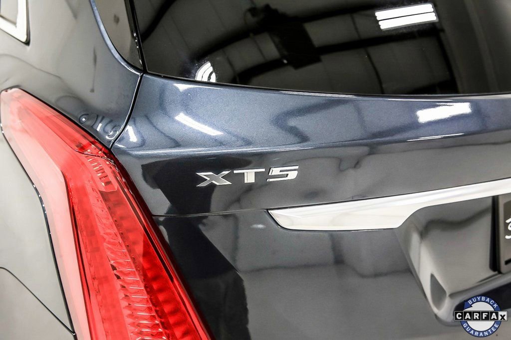 Used 2019 Cadillac XT5 Platinum AWD/4WD image 3