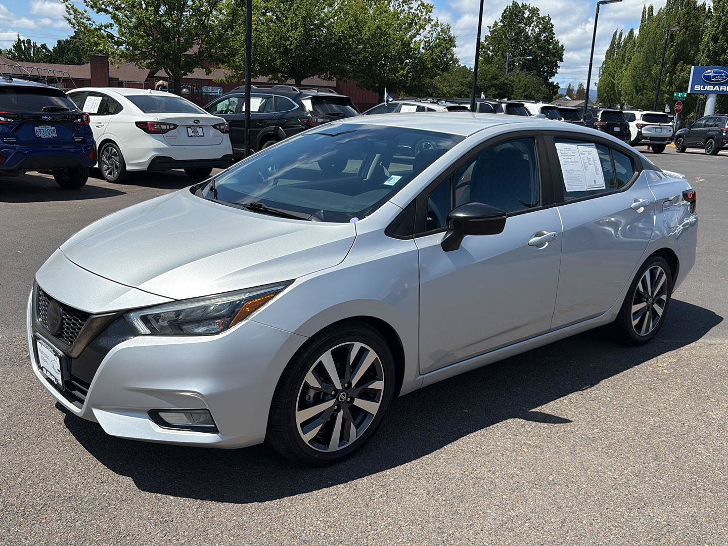 Used 2020 Nissan Versa SR FWD image 2