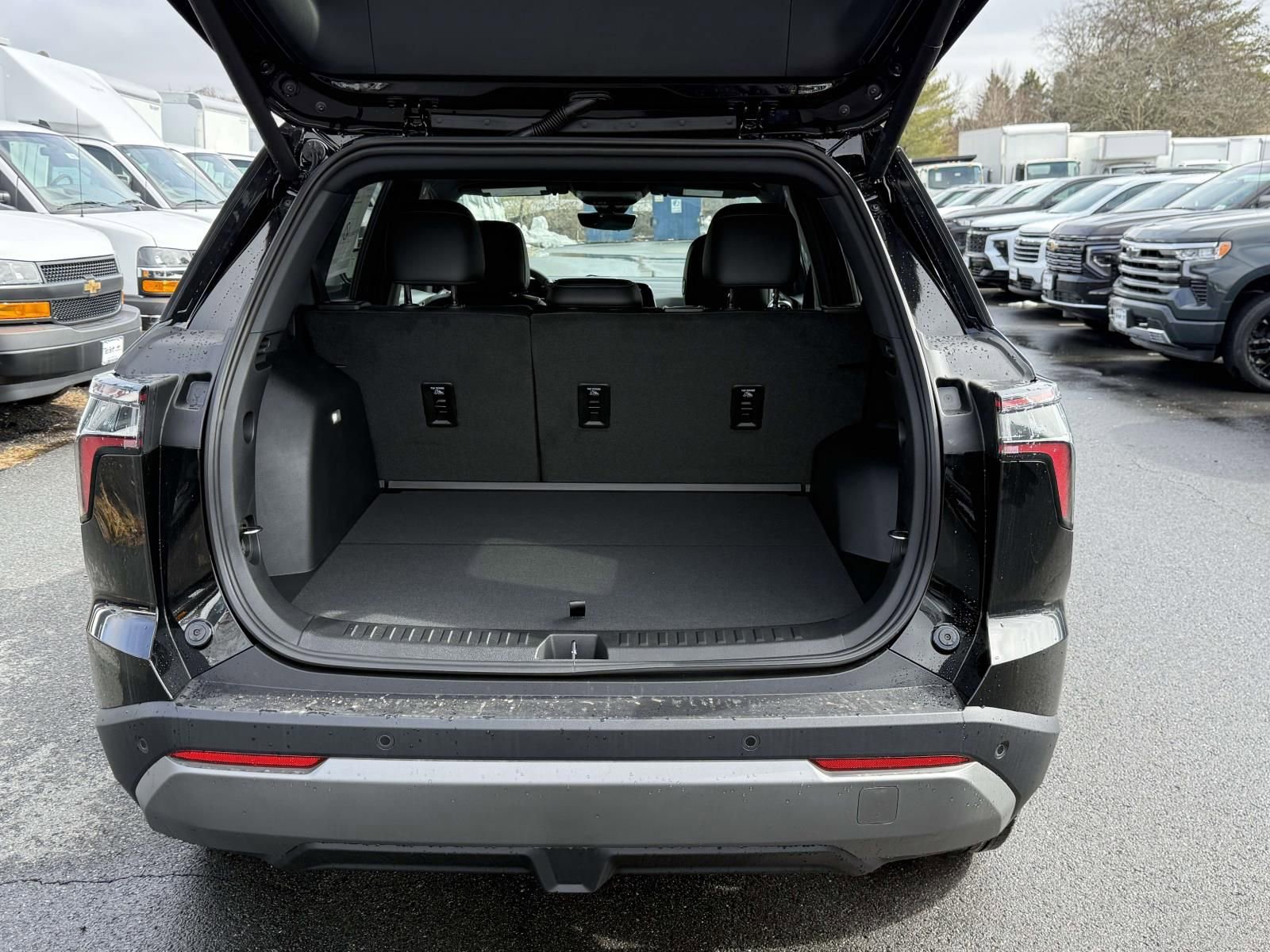 New 2026 Chevrolet Equinox LT w/ Convenience Package II FWD image 21