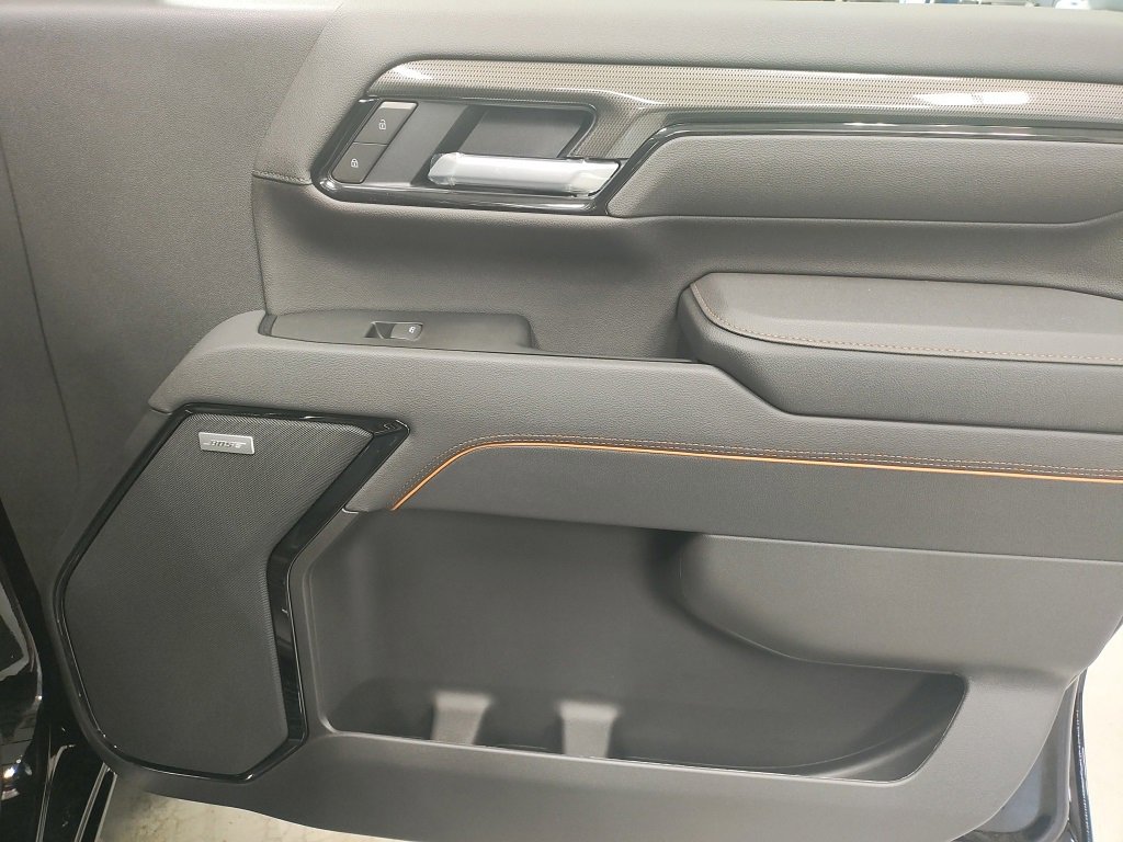 New 2026 GMC Sierra 2500 AT4 w/ Technology Package image 9