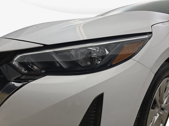 Used 2025 Nissan Sentra S FWD image 32