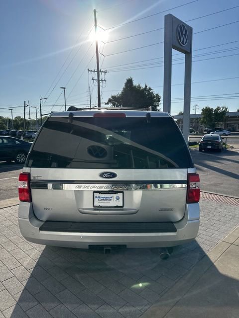 Used 2017 Ford Expedition XLT w/ Equipment Group 202A RWD image 11