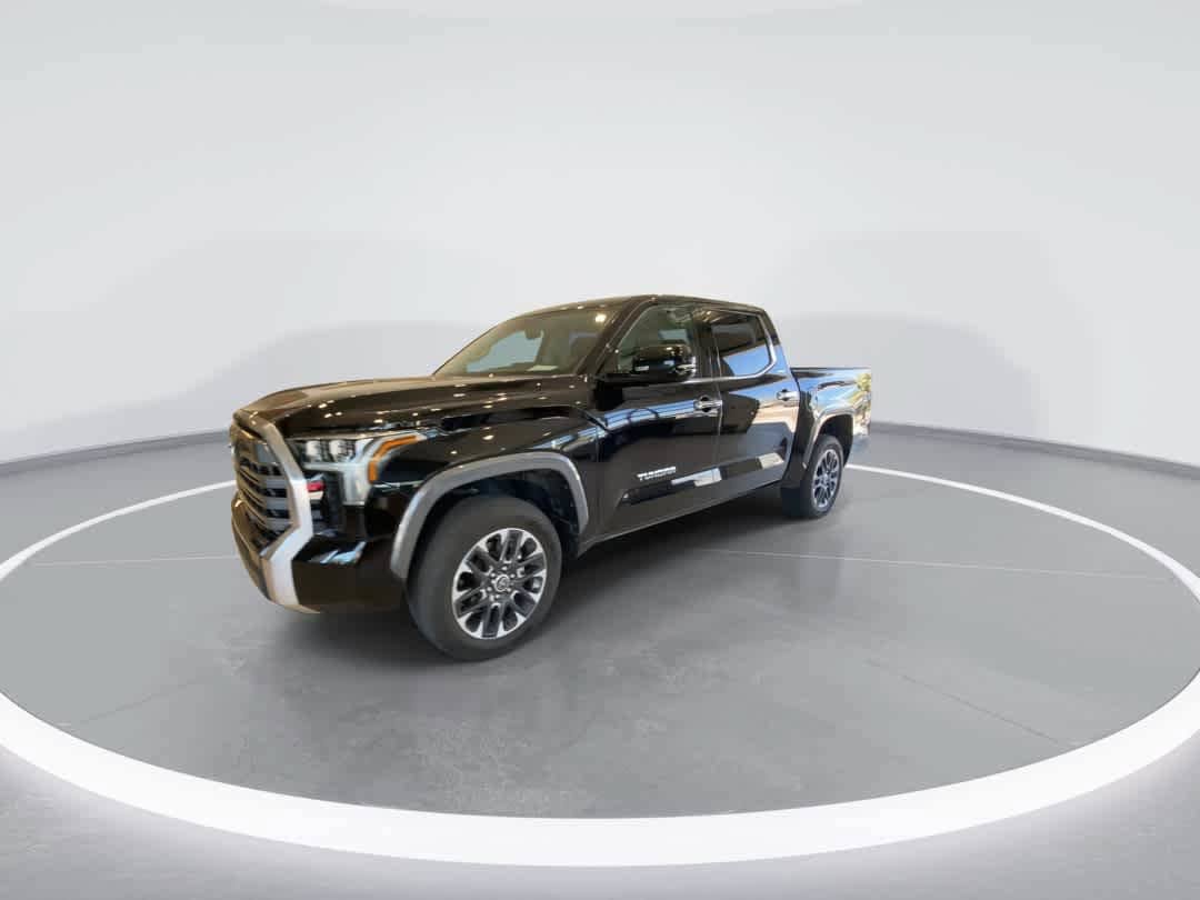 Used 2024 Toyota Tundra Limited AWD/4WD image 4