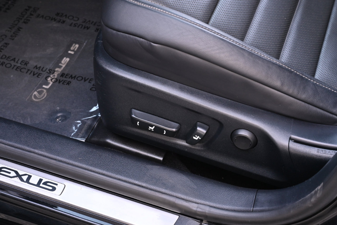 Used 2014 Lexus IS 350 w/ F Sport Package RWD image 26