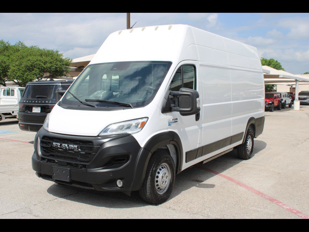 Used 2024 RAM ProMaster 3500 w/ Delivery Van Package FWD image 1
