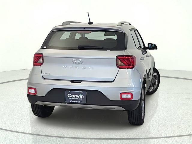 Used 2025 Hyundai Venue SEL FWD image 5