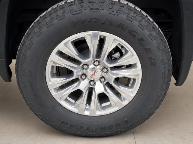 New 2026 GMC Sierra 1500 Denali w/ Technology Package AWD/4WD image 17