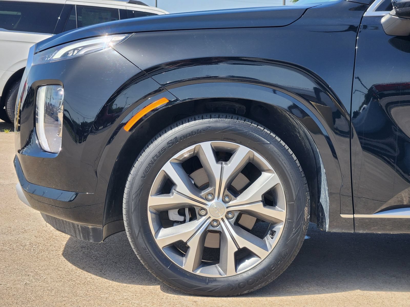 Used 2022 Hyundai Palisade Limited w/ Cargo Package FWD image 9