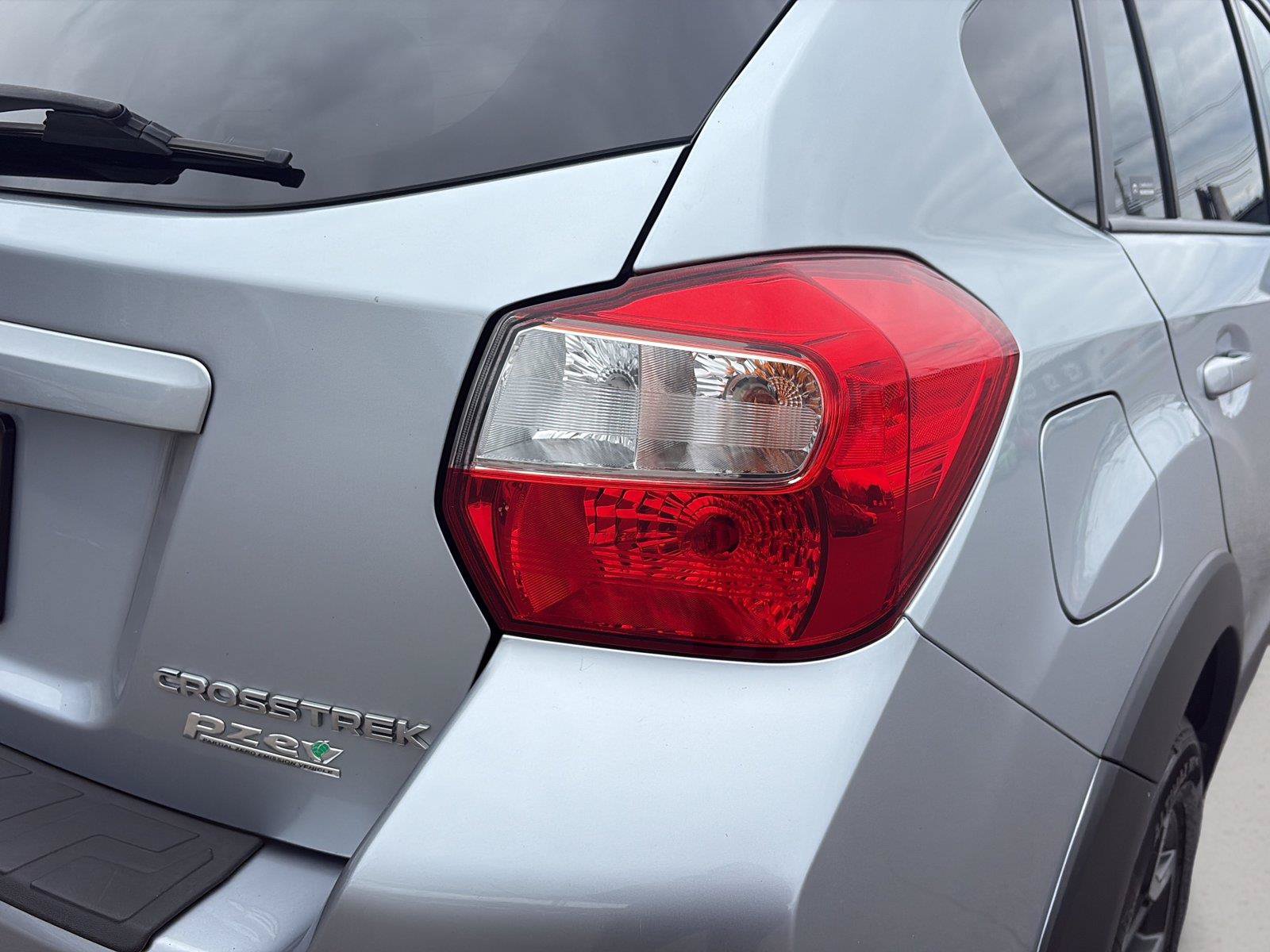 Used 2017 Subaru Crosstrek 2.0i Premium w/ Moonroof Package AWD/4WD image 33
