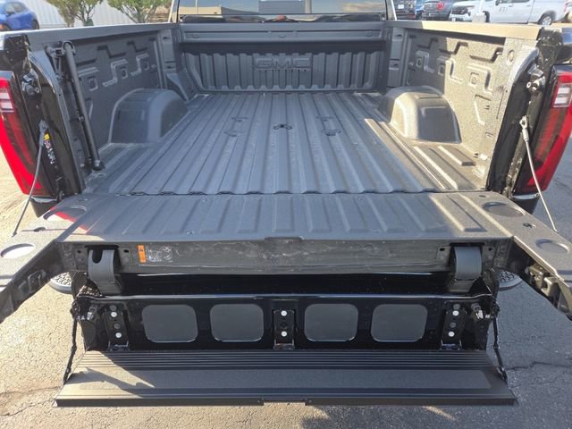 New 2025 GMC Sierra 2500 SLT w/ SLT Premium Package image 28