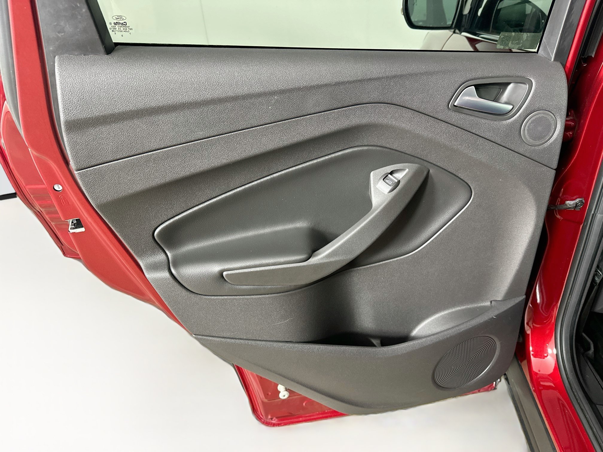 Used 2017 Ford Escape Titanium FWD image 27