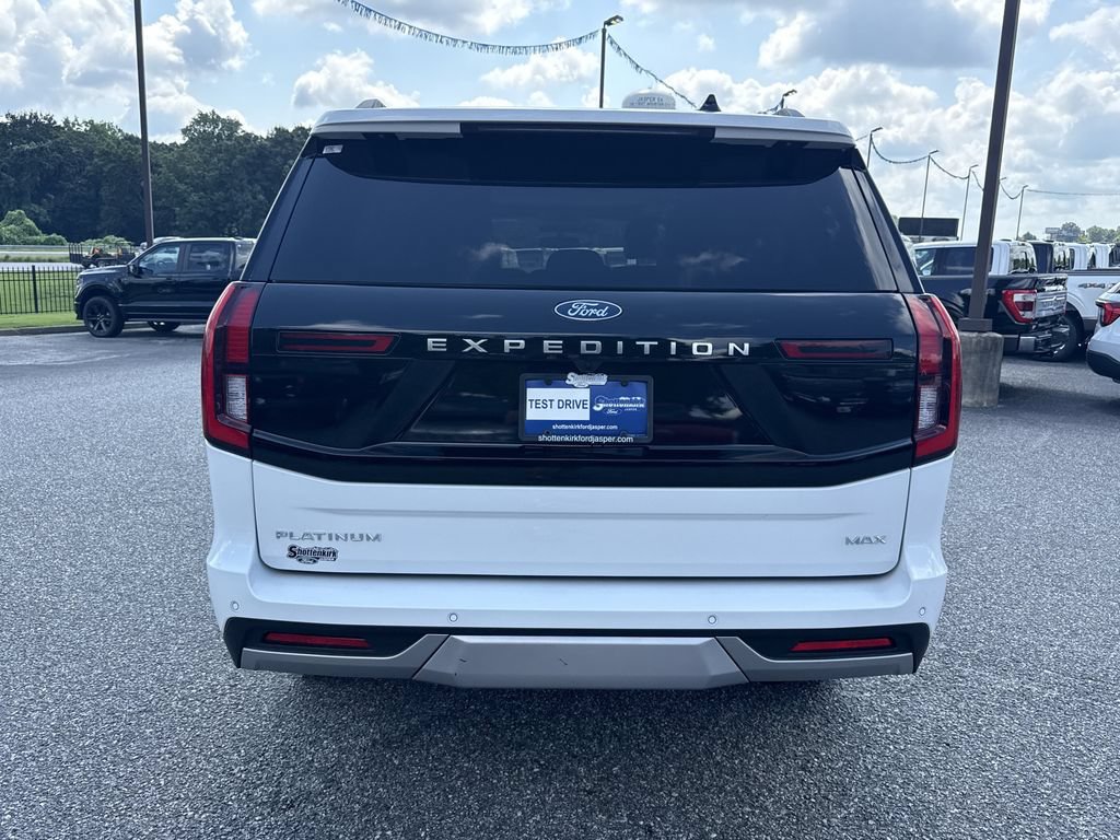 Used 2025 Ford Expedition Max Platinum w/ Driver's Package AWD/4WD image 6