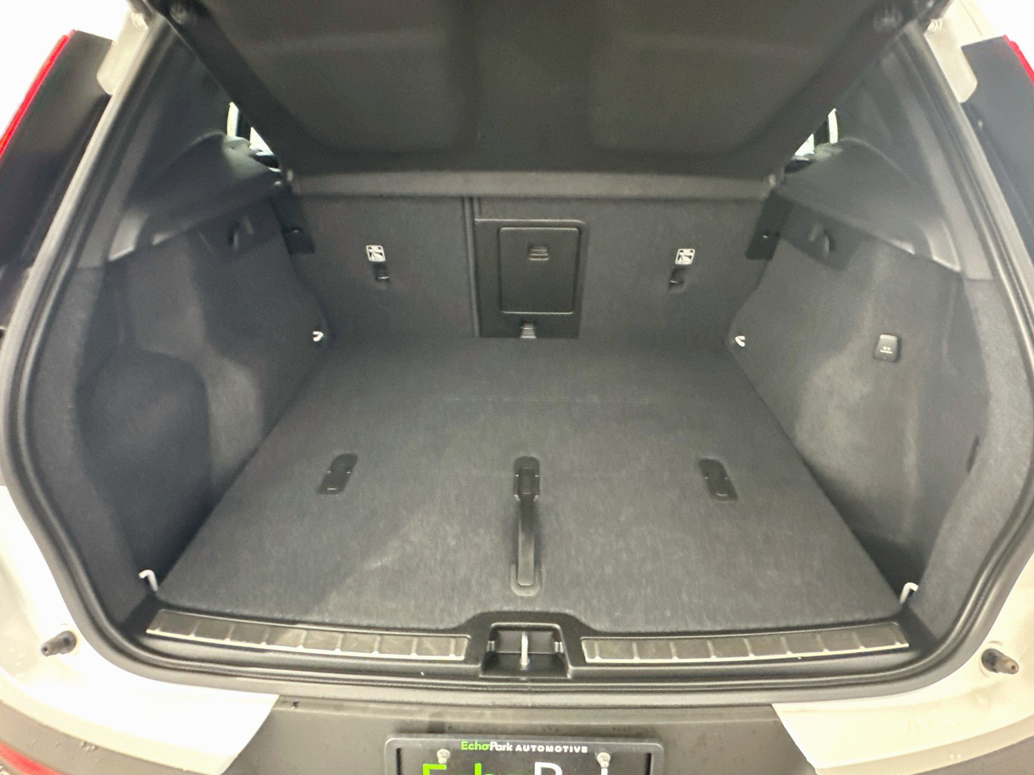 Used 2023 Volvo XC40 B5 Ultimate AWD/4WD image 30