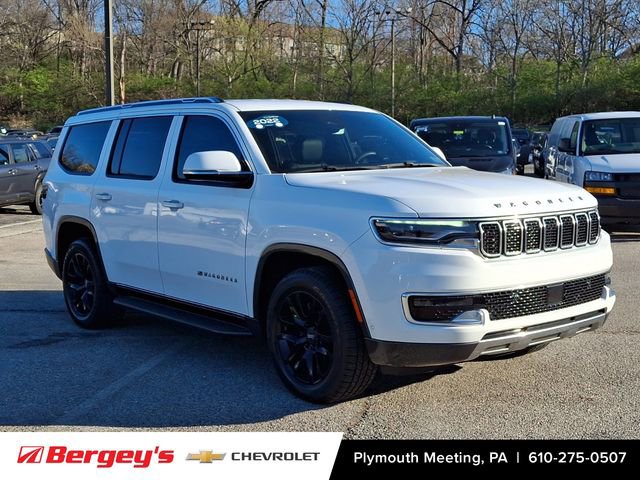 Used 2022 Jeep Wagoneer Series III AWD/4WD image 2