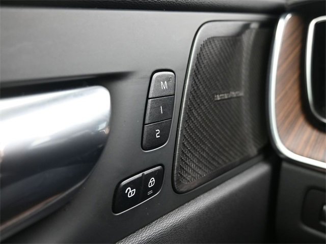 Used 2020 Volvo XC60 T5 Inscription w/ Protection Package Premier image 27