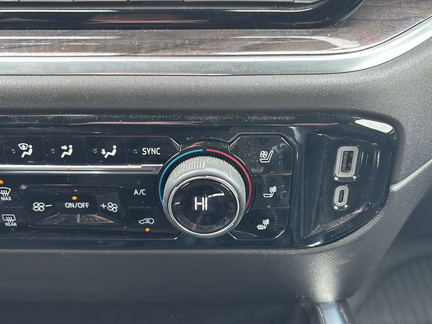 Used 2024 Chevrolet Silverado 1500 LTZ image 31