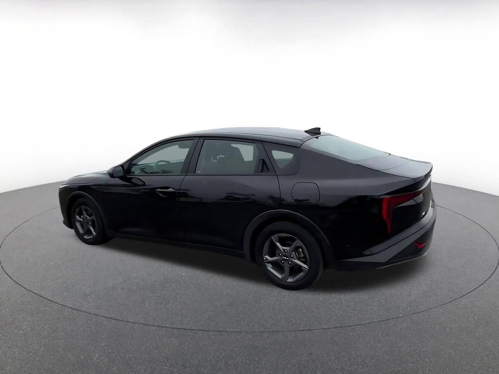 Used 2025 Kia K4 FWD image 10