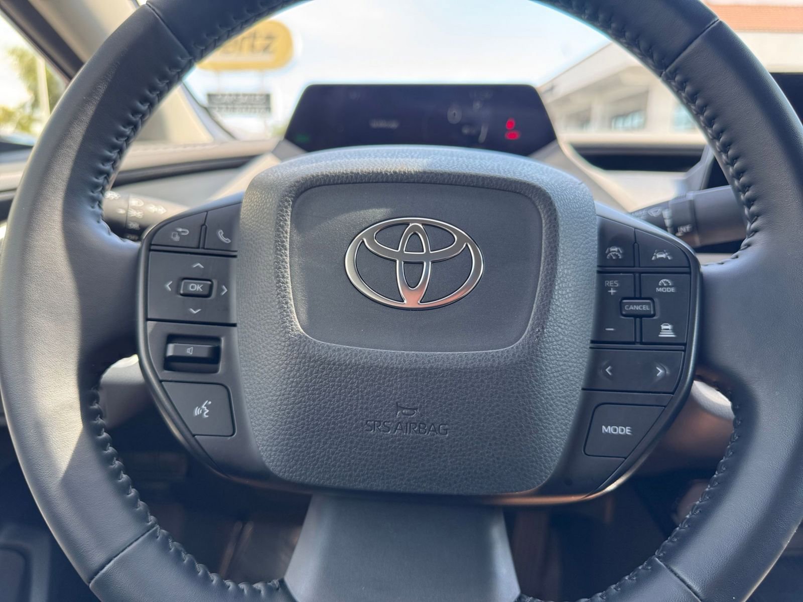 Used 2025 Toyota Prius LE image 25