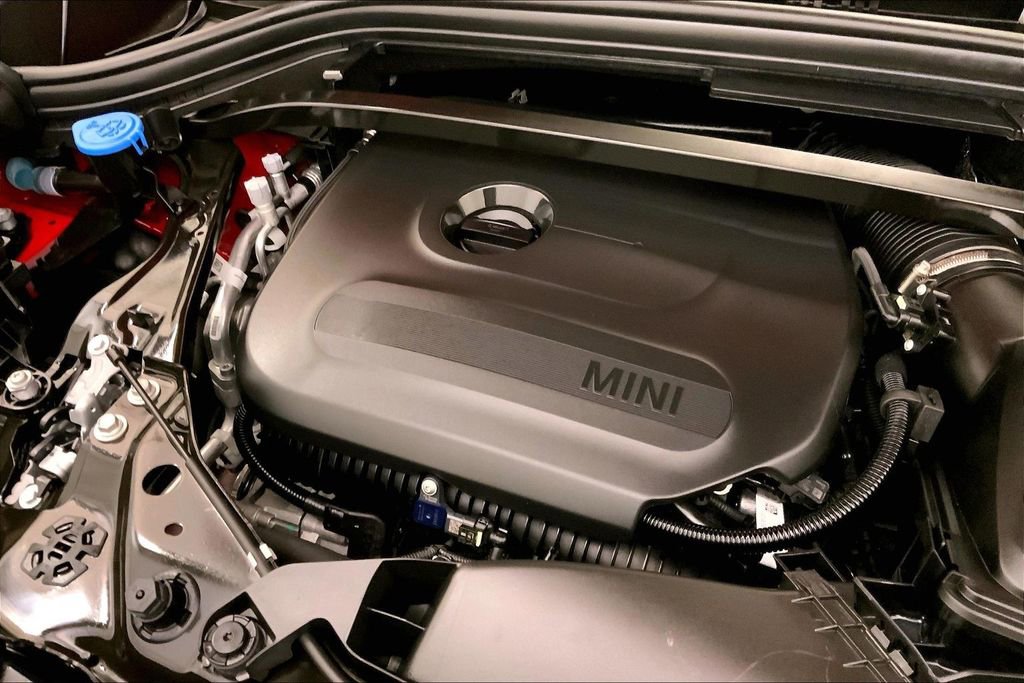 Certified 2025 MINI Cooper Countryman S w/ Comfort Package Max image 31