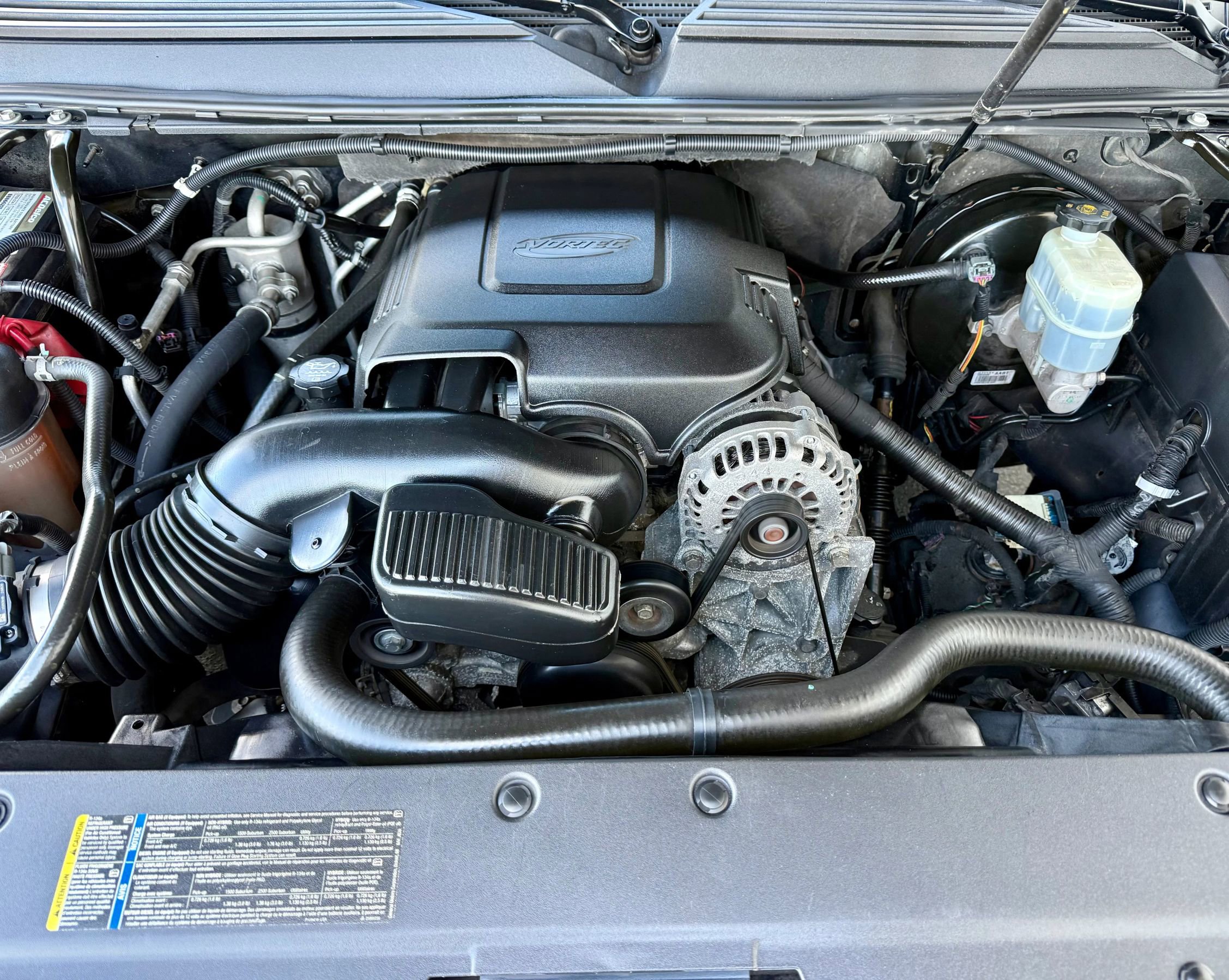 Used 2010 Chevrolet Suburban LS w/ Interior Plus Package AWD/4WD image 9