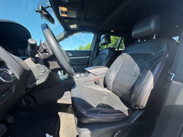 Used 2017 Ford Explorer Sport w/ Equipment Group 401A AWD/4WD image 11