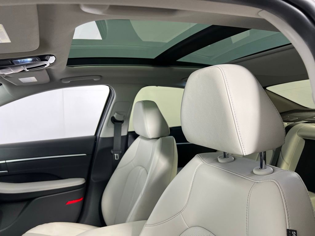 Used 2024 Hyundai Sonata Limited image 28