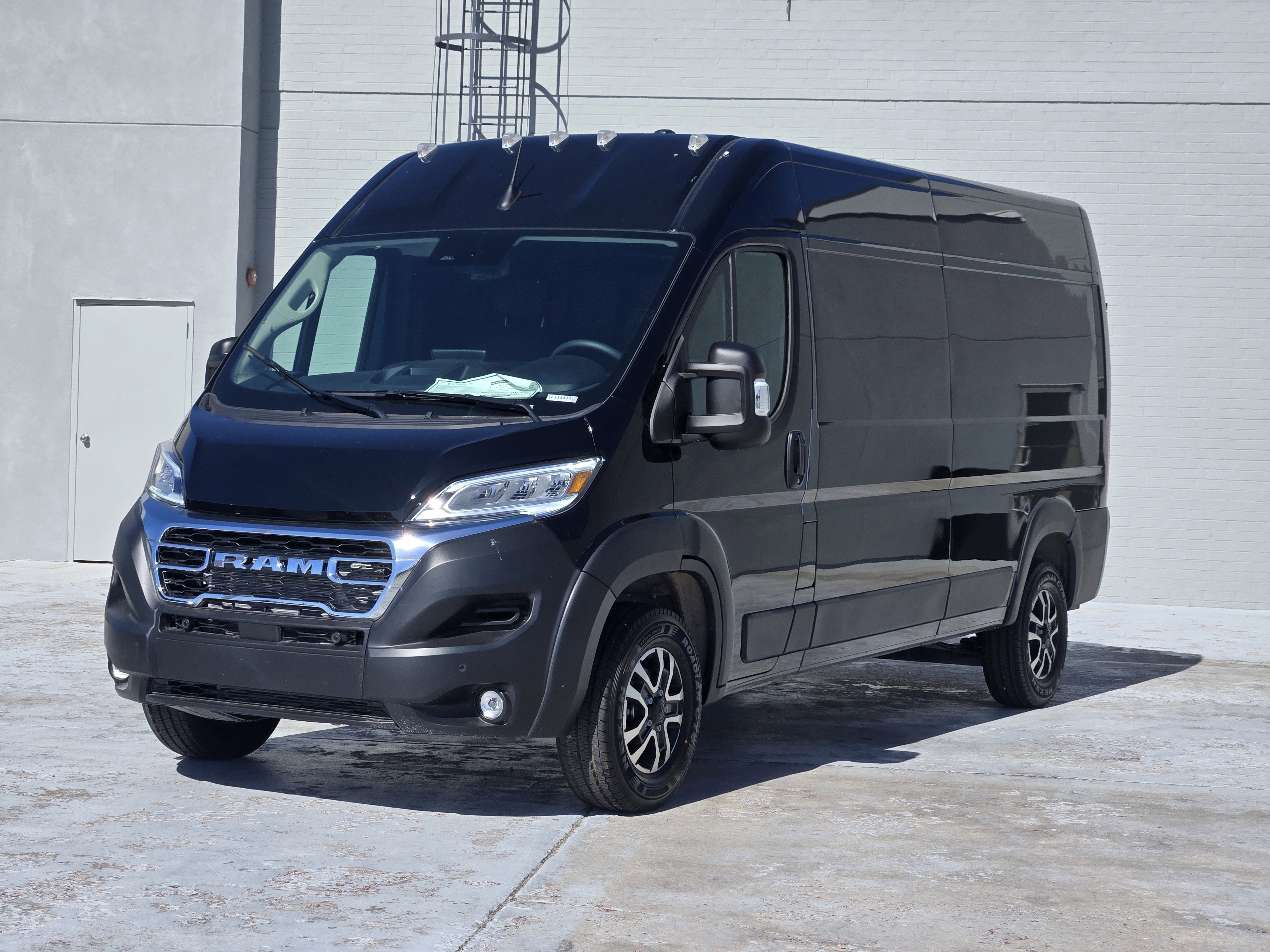 New 2026 RAM ProMaster 3500 w/ Quick Order Package 22G SLT image 2