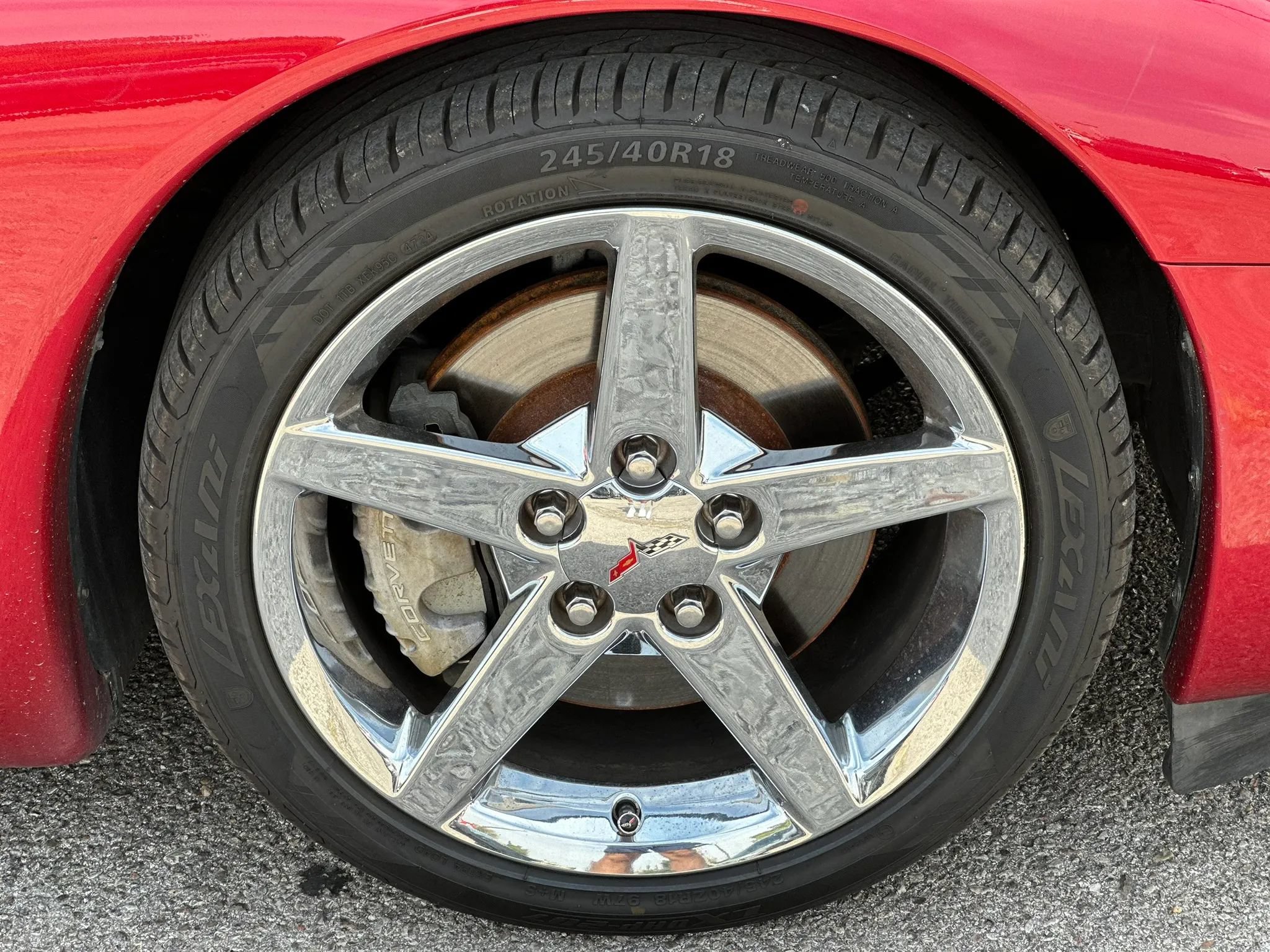 Used 2001 Chevrolet Corvette Coupe w/ Preferred Equipment Group2 RWD image 32