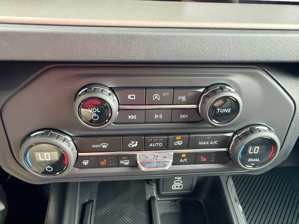New 2026 Ford Bronco Outer Banks AWD/4WD image 25
