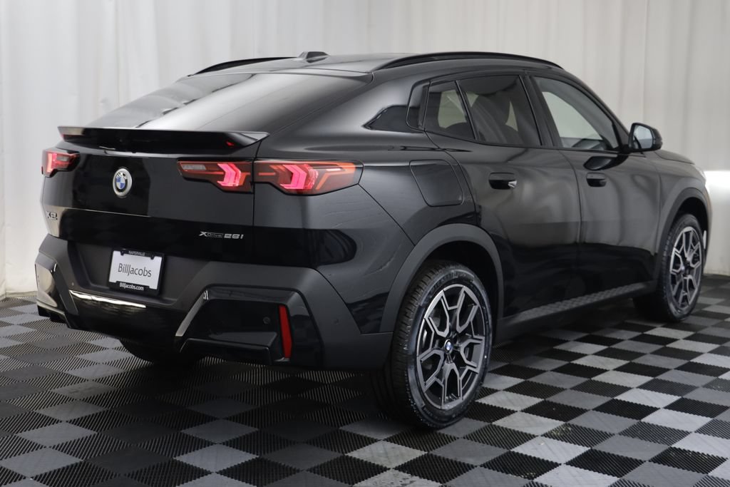 New 2026 BMW X2 xDrive28i w/ Technology Package AWD/4WD image 17