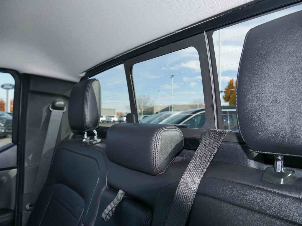 Used 2025 Ford Ranger Lariat w/ FX4 Off-Road Package image 17