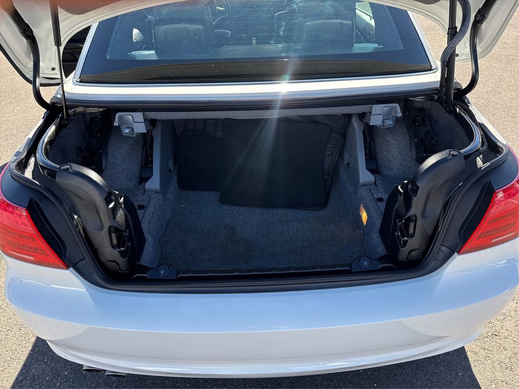 Used 2013 BMW 328i Convertible image 14