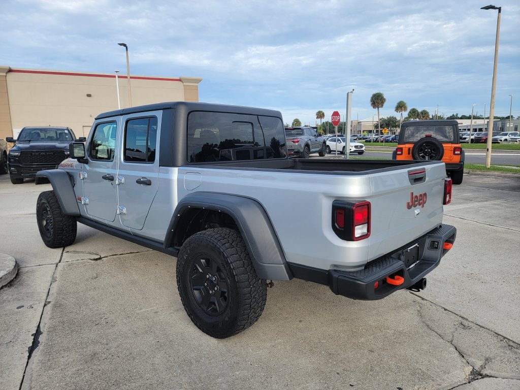 Used 2023 Jeep Gladiator Mojave w/ Trailer Tow Package AWD/4WD image 3