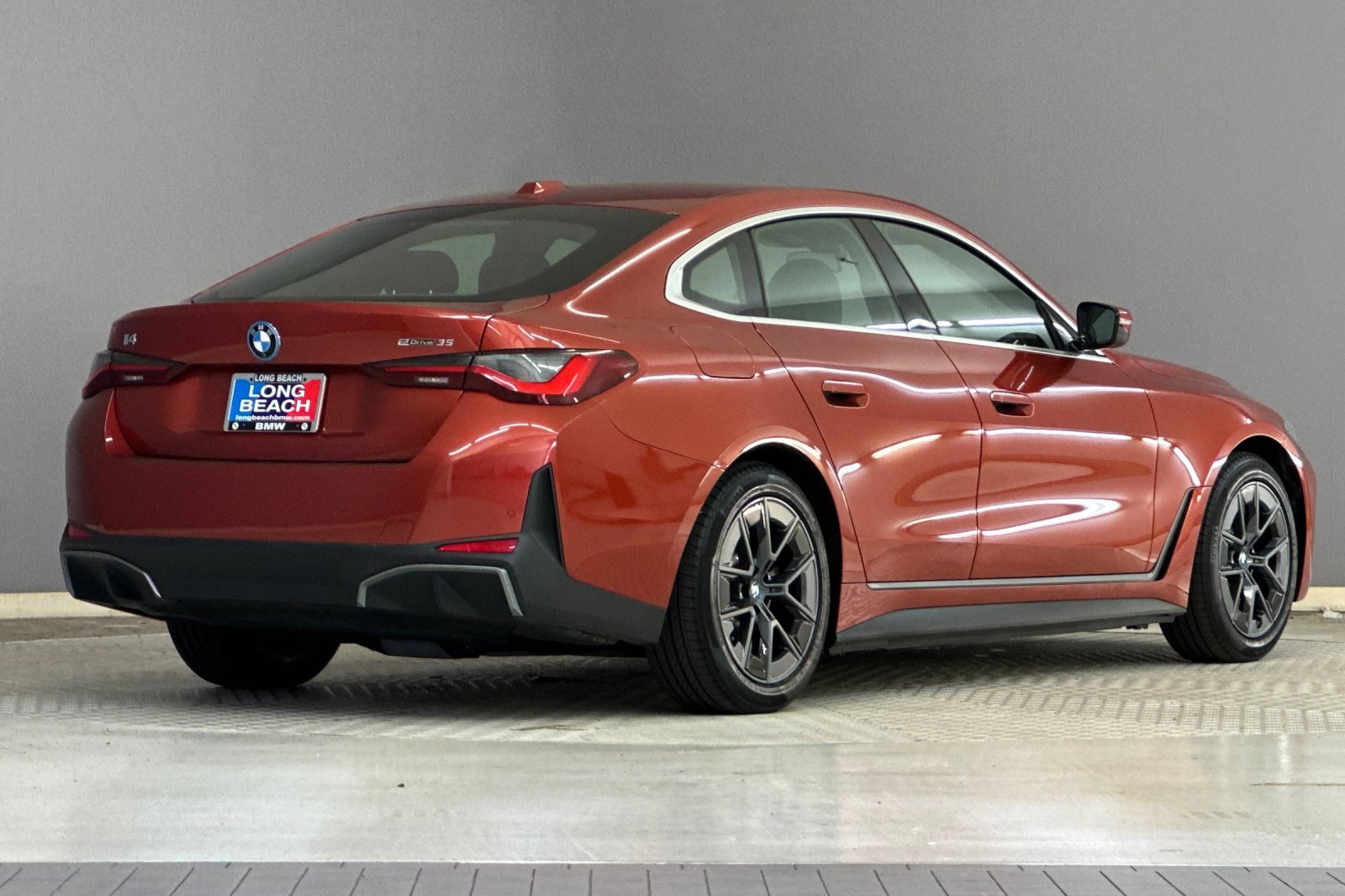 Certified 2023 BMW i4 eDrive35 w/ Premium Package image 8