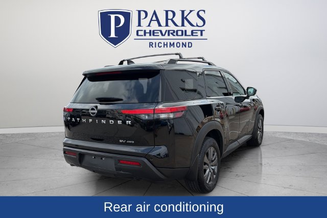 Used 2023 Nissan Pathfinder SV AWD/4WD image 7